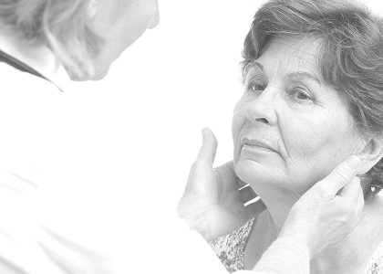 doctor-checking-patients-thyroid-gland_1200x600